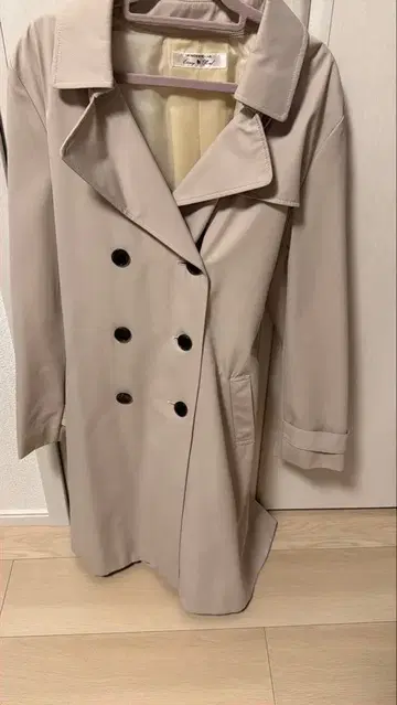 [ 새상품급 ] 파우더 슈가 트렌치코트 라이트 베이지