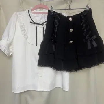 양산형 블라우스 스커트 묶음 판매 evelyn Ank Rouge