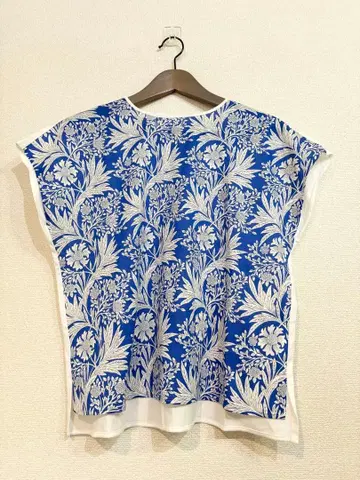 [ 매킨토시 런던 ] 새상품급 프렌치 슬리브 로고 상의 38