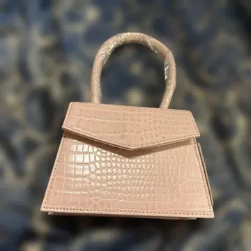 핑크 크로커다일풍 핸드백