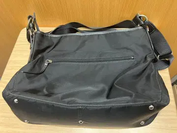 블랙 나일론 숄더백