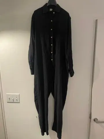 베이스 레인지 점프 수트