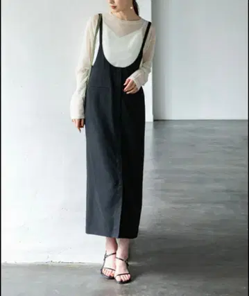 [ 새상품급 ] 노블 살로펫 스커트 블랙 36