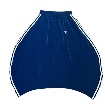adidas 벌룬 스커트 트랙 스커트 사이드 라인 M 포켓 부착