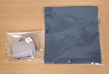 이비자 꽃 장식 백참 & 파우치 미개봉 새상품