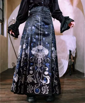 A'GEM/9 x .kom [ 고괴사 ] 패턴 롱 스커트