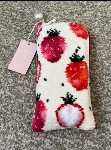 [미사용 새상품] 페이러라브라리 스트로베리 도트 안경 파우치