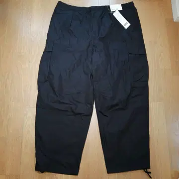 [ 미사용 ] UNIQLO U / 와이드핏 파라슈트 카고 팬츠 4XL
