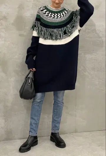 BEARDSLEY 자카드 프린지 니트 튜닉
