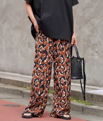 저널 스탠다드 리룸 레오파드 프린트 팬츠