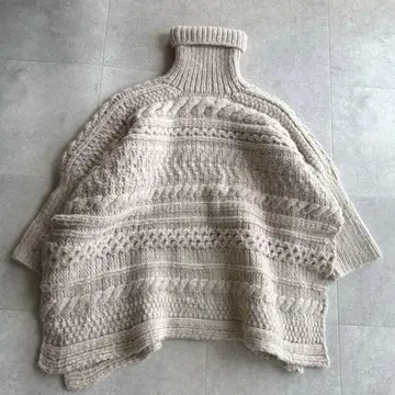 45r 스트레치 울 케이블 판초 스웨터 터틀넥 니트