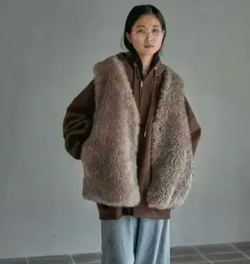 LEPSIM 퍼 베스트 (이번 시즌 디자인)