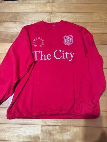 WISHFOREVER 레드 맨투맨 M