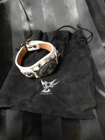 DEEP ZONE 손목시계