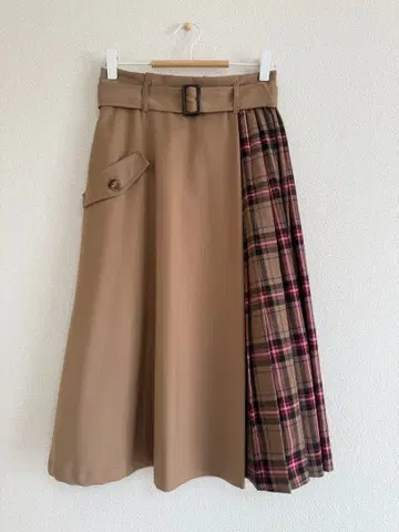 Swingle 스윙 체크 무늬 플리츠 스커트