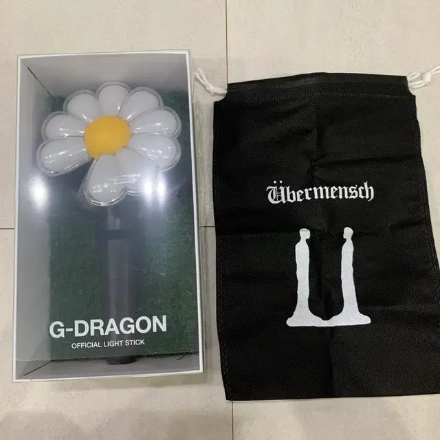 지드래곤 공식 응원봉 풀박스 미개봉