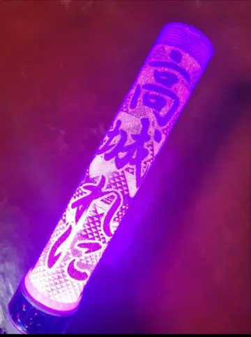 모모이로 클로버 Z 타카기 레니 응원봉