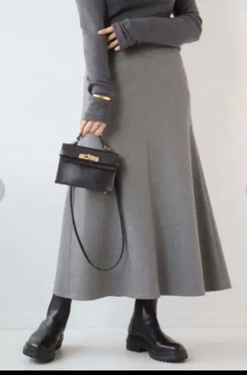 두지엠 클라세 캐시미어 혼방 EVERYDAY I LIKE 플레어 스커트