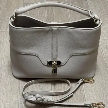 SNIDEL 스나이델 패드락 백 아이보리