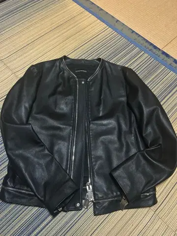 EMPORIO ARMANI 블랙 가죽 라이더 자켓