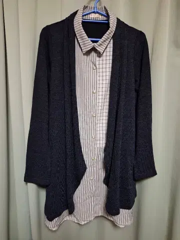 axes femme 네이비 스트라이프 도킹 튜닉