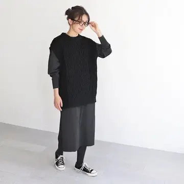 AURALEE HARD TWIST MERINO ARAN KNIT VEST