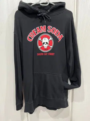CREAM SODA 블랙 후드티