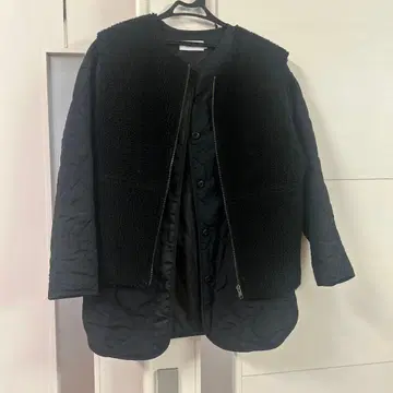 블랙 퀼팅 자켓 베스트