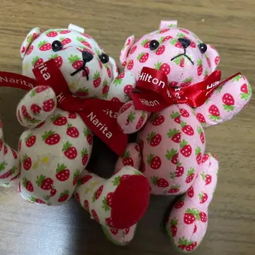 힐튼 나리타 딸기 무늬 곰 봉제 인형