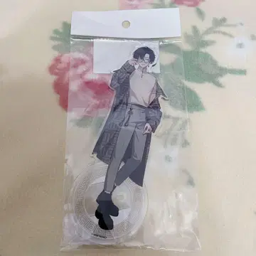 18TRIP 아크릴 스탠드 첨부