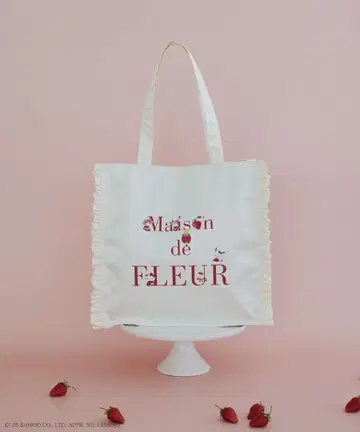 Maison de FLEUR 딸기신문 프릴 토트백 아이보리