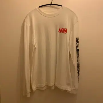 AKIRA ART OF WALL M 사이즈 긴팔 티셔츠