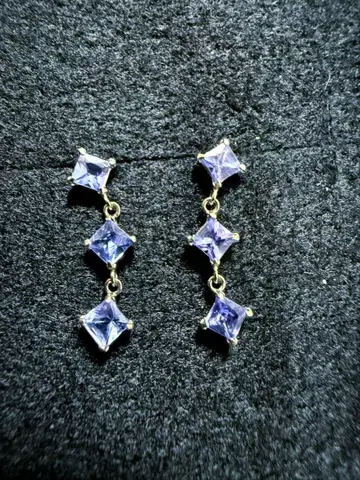 Pt 탄자나이트 귀걸이