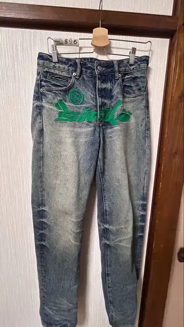 Sicko 자수 로고 슬림핏 데님 28