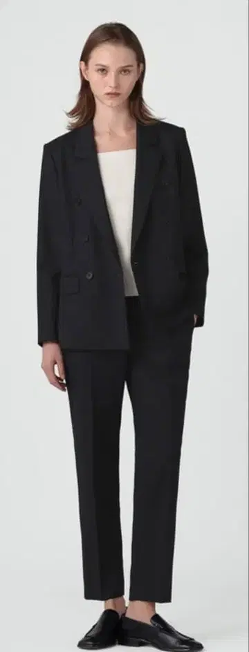 Theory 테이퍼드 팬츠