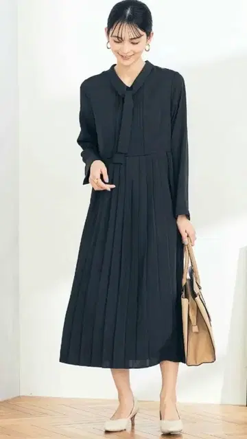 미사용 새상품 a.v.v 아베베 보타이 원피스 사이즈 L