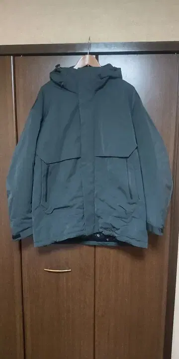 유니클로 +j 하이브리드 다운 오버 사이즈 후드티 XL 겨울용