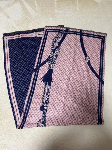 네이비 핑크 체인 디자인 대형 스톨