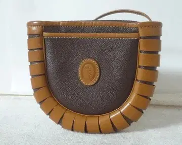 새상품급 트루사르디 라이트 브라운 계열 브라운 사선 숄더백