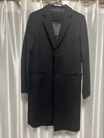 UNIQLO 블랙 체스터 코트