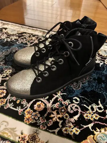 하이컷 madras 스니커즈