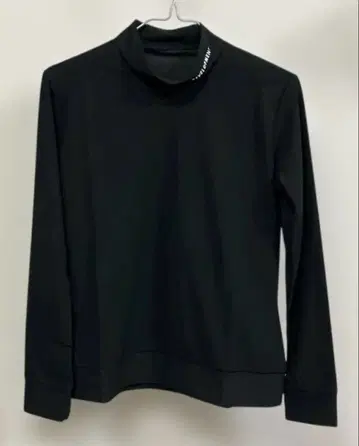 새상품 YORT 하이넥 티셔츠 블랙 M