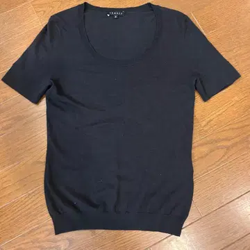 새상품급 Theory 띠어리 블랙 실크 혼방 니트 반팔 블랙 M