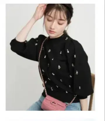 [ 새상품 택 포함 ] 아푸와이저 리셰 니트