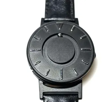 EONE 이원 만지는 손목시계