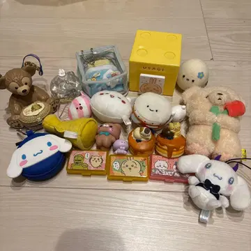 캐릭터 굿즈 여러 가지 묶음 판매