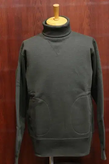 프리휠러스 터틀넥 맨투맨 HEAVY WEIGHT