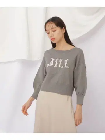 질 바이 질 스튜어트 로고 자카드 니트