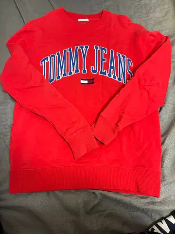 TOMMY JEANS 로고 트레이닝복 레드