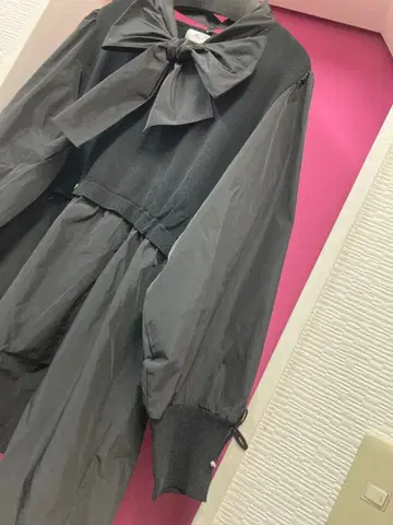 슈퍼 뷰티 소매가 봉긋한 타프타 절개 튜닉